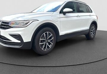 VW Tiguan 40.300 km 27.950 &euro; Manching 85077