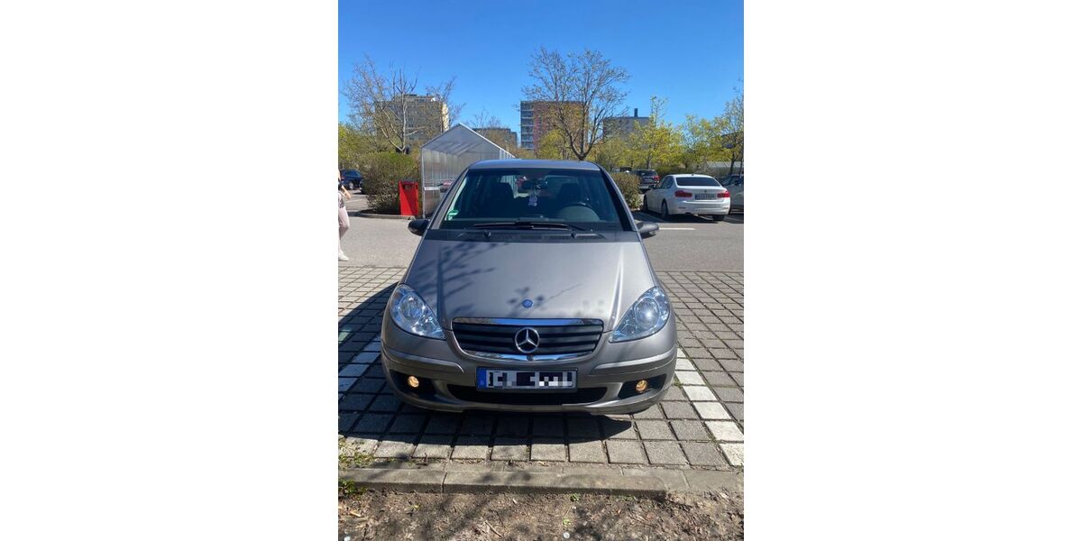 Mercedes-Benz A 180 221.957 km 2.000 &euro; Ingolstadt 85055
