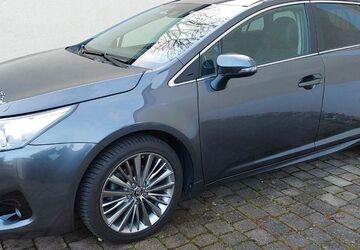 Toyota Avensis 65.000 km 19.250 &euro; Ingolstadt 85051