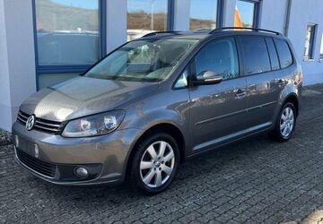 VW Touran 126.000 km 5.900 &euro; Eichstätt 85072