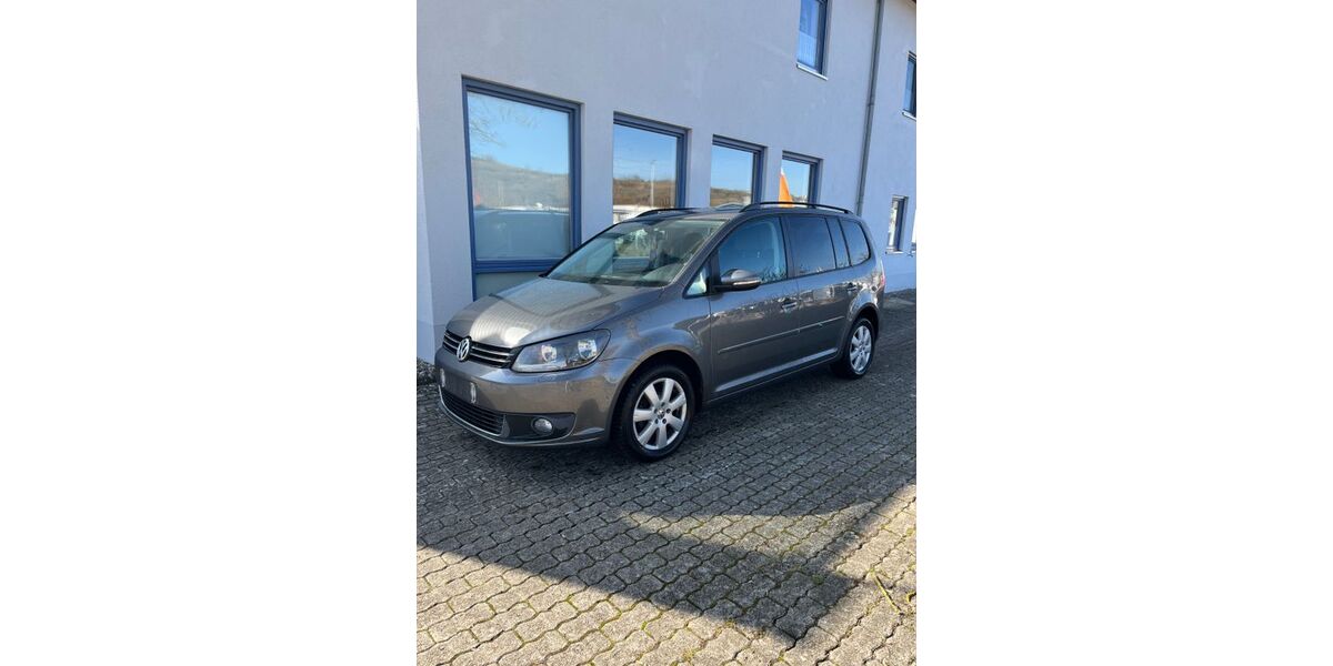 VW Touran 126.000 km 5.900 &euro; Eichstätt 85072