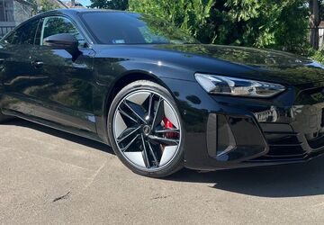 Audi RS e-tron GT 6.800 km 77.450 &euro; Pfaffenhofen an der Ilm 85276