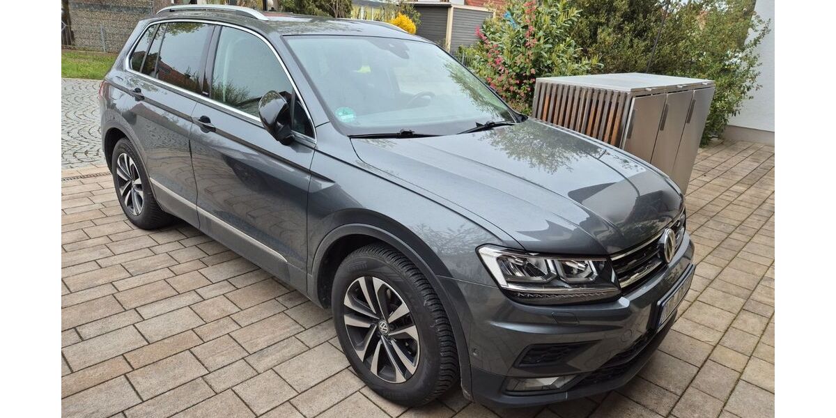VW Tiguan 89.700 km 21.900 &euro; Neuburg an der Donau 86633