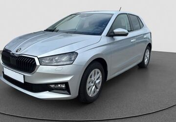 Skoda Fabia 7.990 km 21.450 &euro; Manching 85077