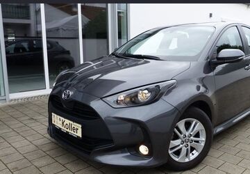 Toyota Yaris 27.850 km 17.000 &euro; Bad Gögging 93333