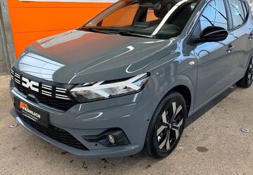 Dacia Sandero 8.800 km 15.999 &euro; Gaimersheim bei Ingolstadt 85080
