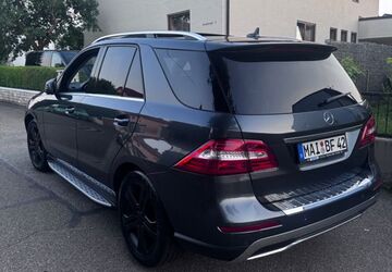 Mercedes-Benz ML 250 205.000 km 15.700 &euro; Mainburg 84048