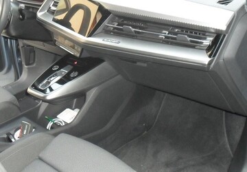 Audi Q4 5.800 km 48.000 &euro; Kösching 85092