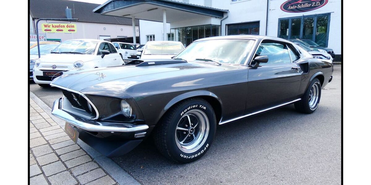 Ford Mustang 97.800 km 88.888 &euro; Manching 85077