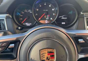 Porsche Macan 60.000 km 39.900 &euro; Ingolstadt 85055
