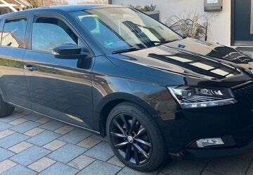 Skoda Fabia 50.000 km 14.600 &euro; Weichering 86706