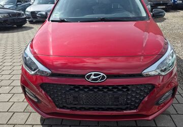 Hyundai i20 29.986 km 12.899 &euro; Ingolstadt 85055