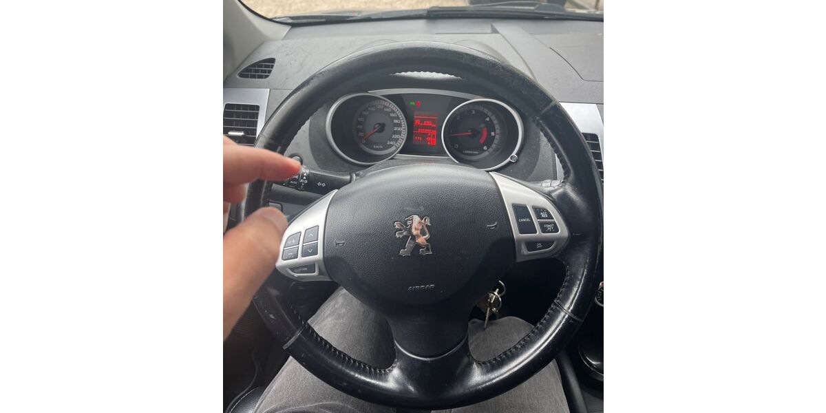 Peugeot 4007 200.000 km 2.950 &euro; Eichstätt 85072