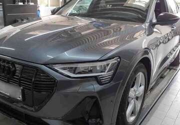 Audi e-tron 84.966 km 34.770 &euro; Mainburg 84048