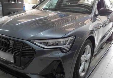 Audi e-tron 84.966 km 34.770 &euro; Mainburg 84048