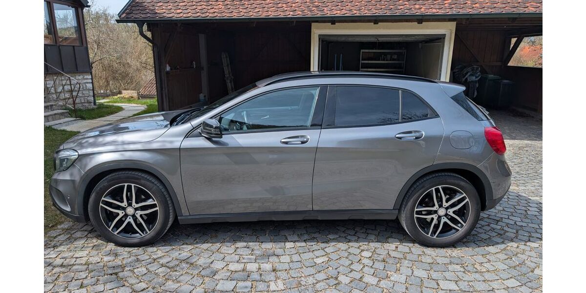 Mercedes-Benz GLA 220 185.000 km 14.600 &euro; Kinding 85125