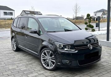 VW Touran 169.000 km 11.199 &euro; Großmehring 85098