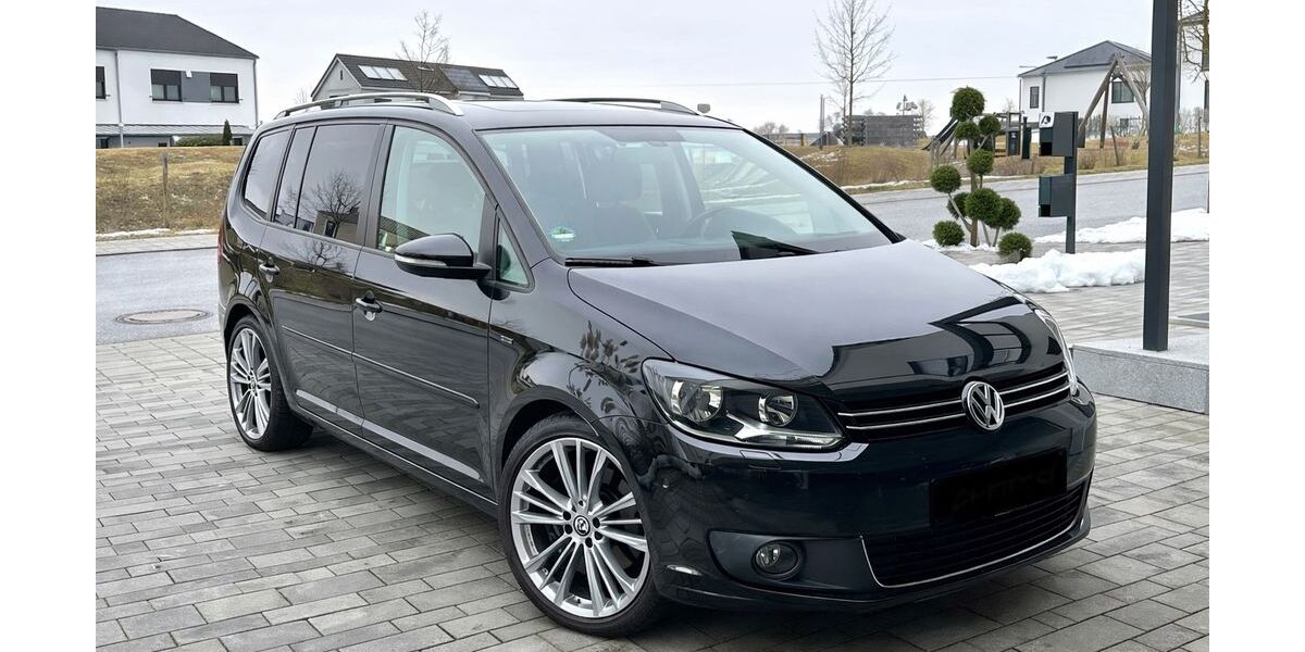 VW Touran 169.000 km 11.199 &euro; Großmehring 85098