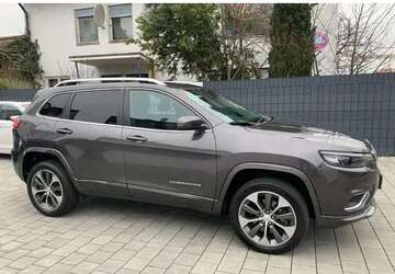 Jeep Cherokee 120.000 km 21.500 &euro; Ingolstadt, Dunav 85055