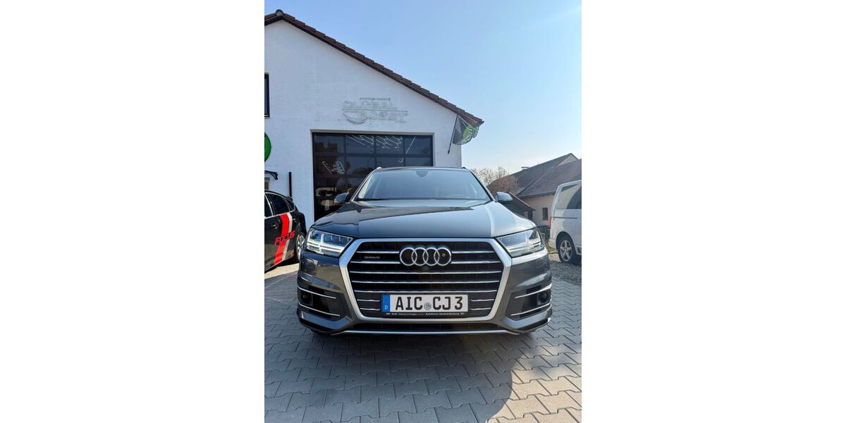 Audi Q7 175.692 km 31.990 &euro; Ehekirchen 86676