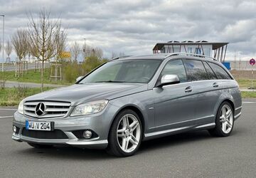 Mercedes-Benz 220 205.000 km 8.690 &euro; Pfaffenhofen an der Ilm 85276