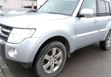 Mitsubishi Pajero 156.226 km 8.500 &euro; Manching 85077