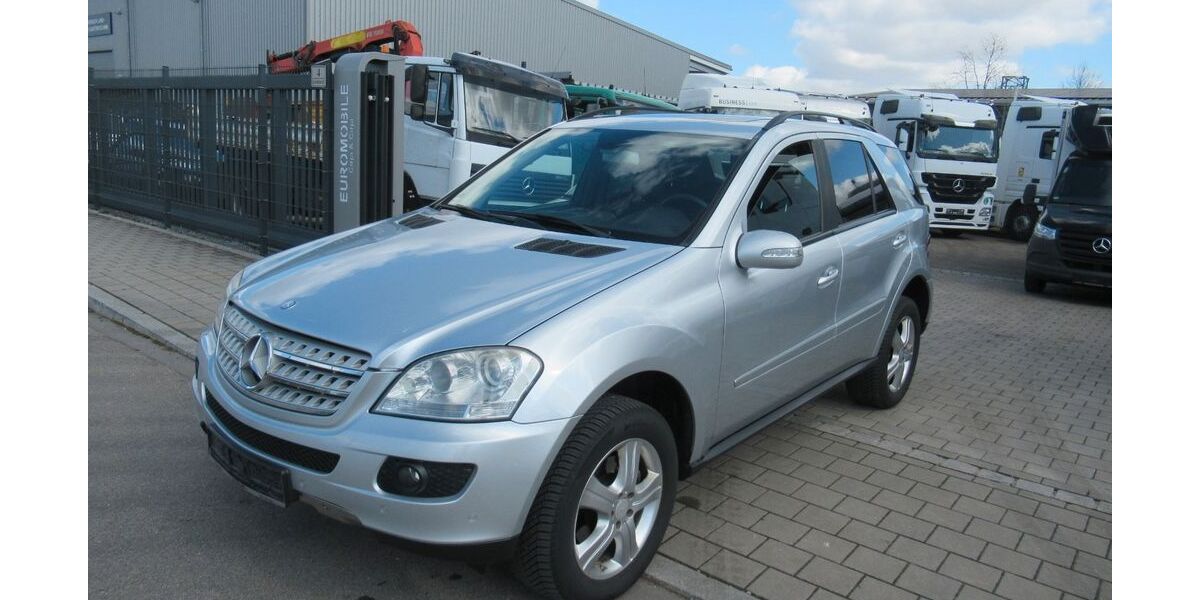 Mercedes-Benz ML 280 273.857 km 4.500 &euro; Ingolstadt 85055