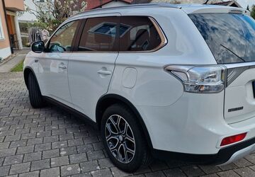 Mitsubishi Plug-in Hybrid Outlander 98.181 km 13.800 &euro; Lenting 85101