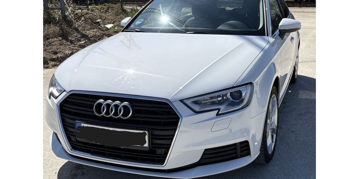 Audi A3 171.850 km 15.550 &euro; OBERHAUSEN B NEUBURG A D DONAU 86697