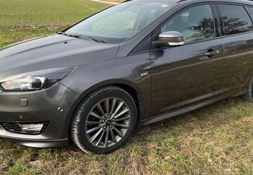 Ford Focus 72.000 km 15.899 &euro; Vohburg 85088