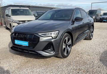 Audi e-tron 52.948 km 35.279 &euro; Mainburg 84048