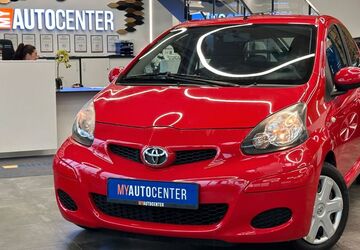 Toyota Aygo (X) 88.224 km 3.799 &euro; Pfaffenhofen 85276