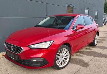 Seat Leon 99.834 km 16.990 &euro; Riedenburg 93339