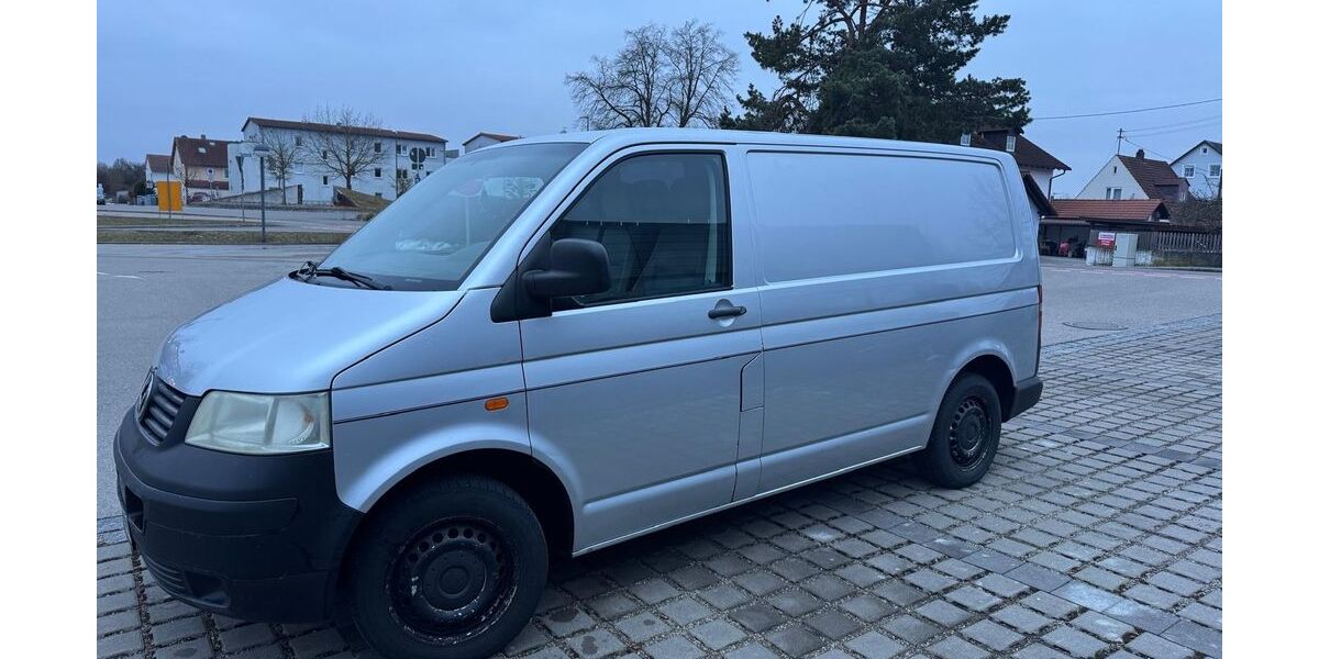 VW T5 Transporter 224.500 km 5.300 &euro; Berg im Gau 86562