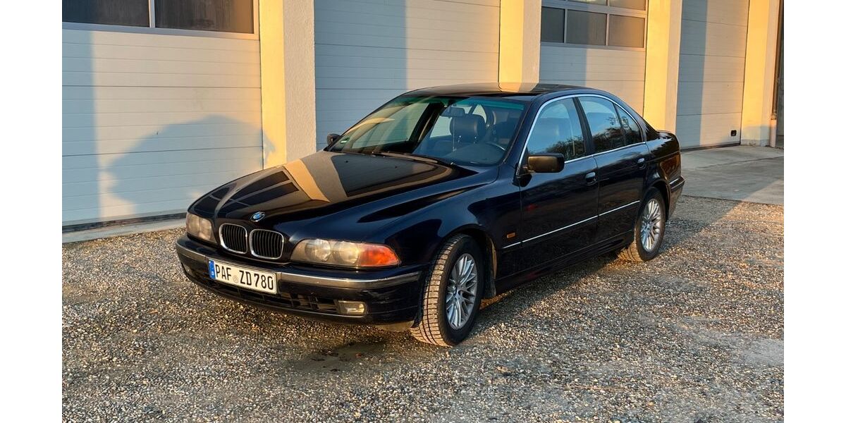 BMW 523 266.500 km 2.700 &euro; Scheyern 85298