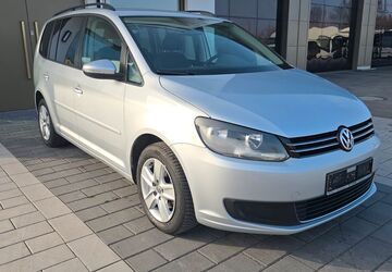 VW Touran 210.000 km 3.990 &euro; Schrobenhausen 86529