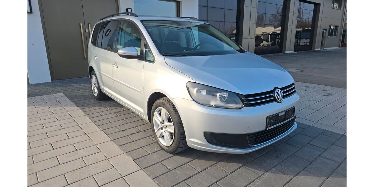VW Touran 210.000 km 3.990 &euro; Schrobenhausen 86529