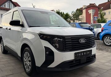 Ford Transit Courier 41.489 km 17.900 &euro; Ingolstadt 85055