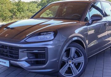 Porsche Cayenne 9.913 km 121.890 &euro; Ingolstadt 85053