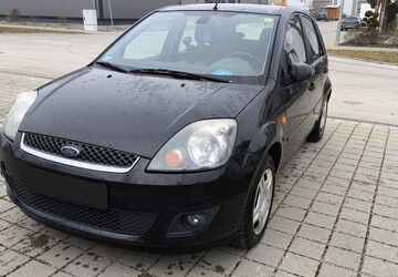 Ford Fiesta 245.000 km 700 &euro; Egweil 85116