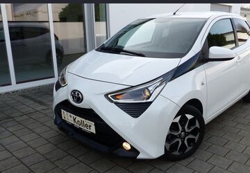 Toyota Aygo (X) 48.500 km 13.990 &euro; Bad Gögging 93333