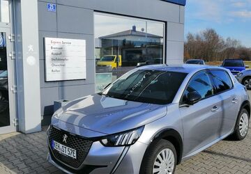 Peugeot 208 50.000 km 19.900 &euro; Neustadt a.d. Donau 93333