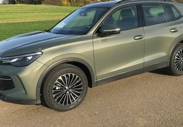 VW Tiguan 10.000 km 35.000 &euro; Kösching 85092