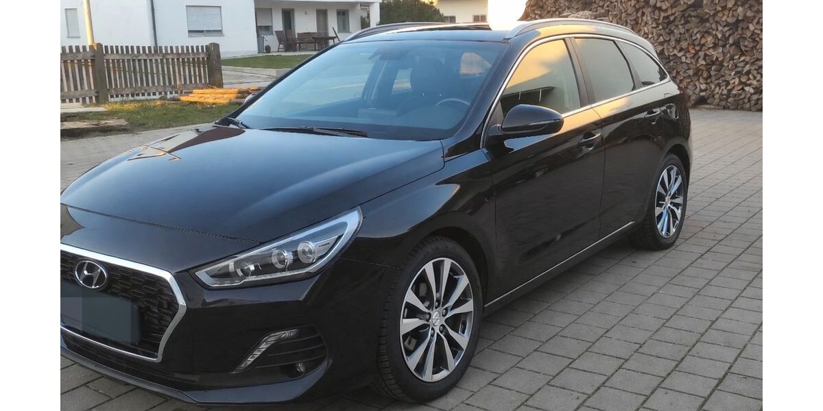 Hyundai i30 76.400 km 15.499 &euro; Reichertshofen 85084
