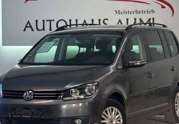 VW Touran 150.000 km 7.680 &euro; Neustadt an der Donau 93333