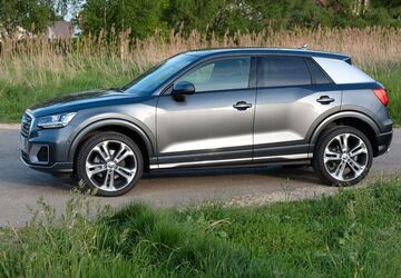 Audi Q2 90.000 km 21.100 &euro; Neuburg a.d.Donau 86633