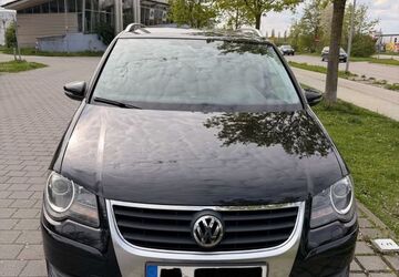 VW Touran 203.373 km 3.400 &euro; Ingolstadt 85055
